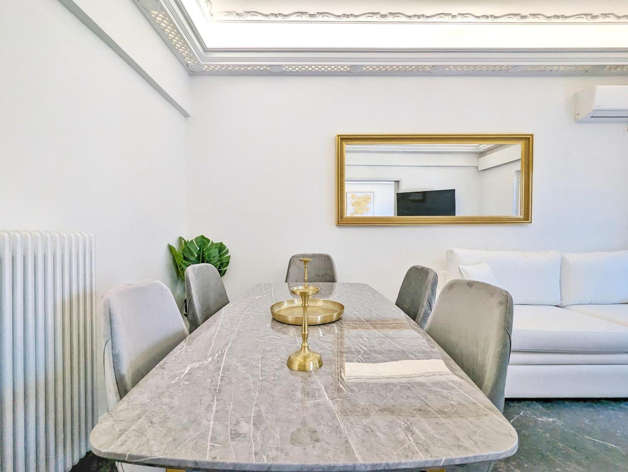 Acropolis View Dream Apartments เอเธนส์ ภายนอก รูปภาพ