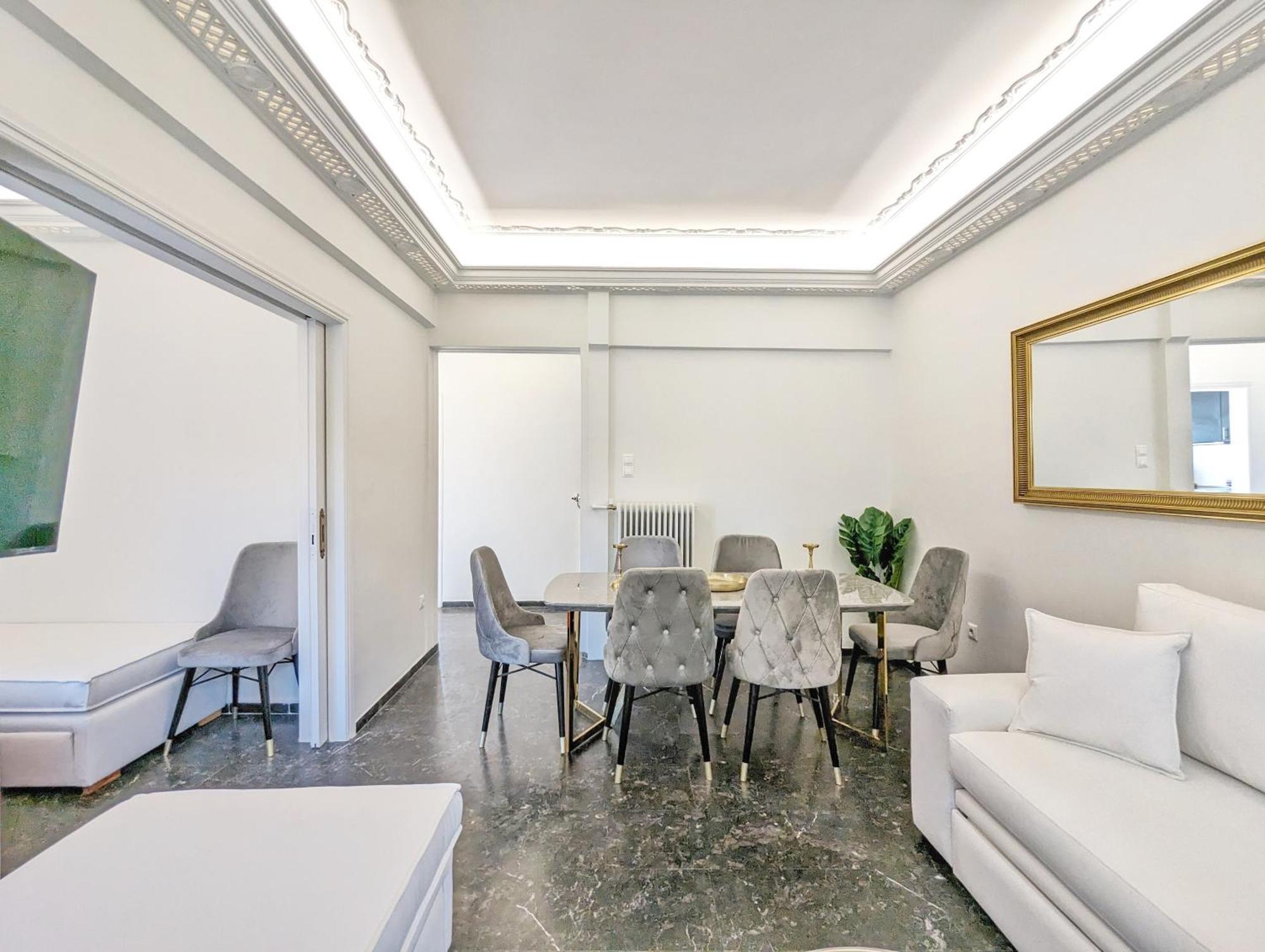 Acropolis View Dream Apartments เอเธนส์ ภายนอก รูปภาพ